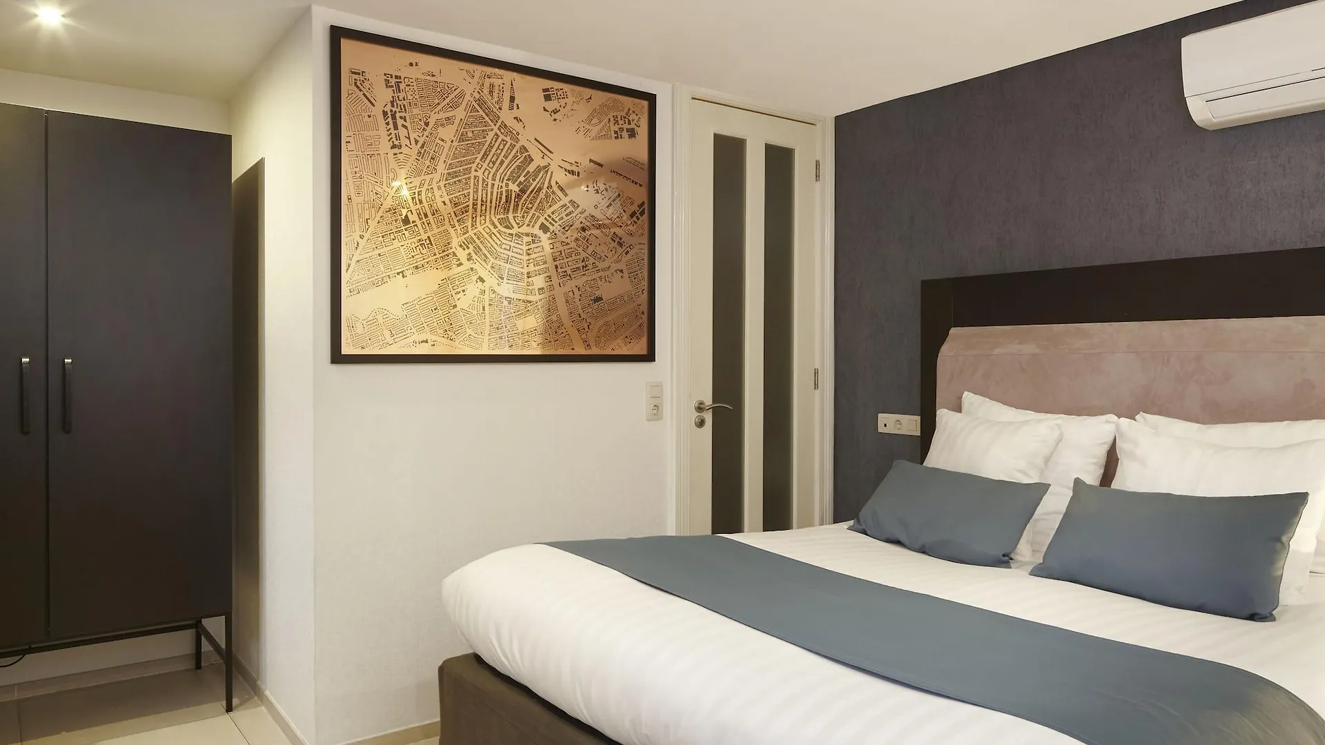 Hotel No. 377 House Amsterdam 3*,