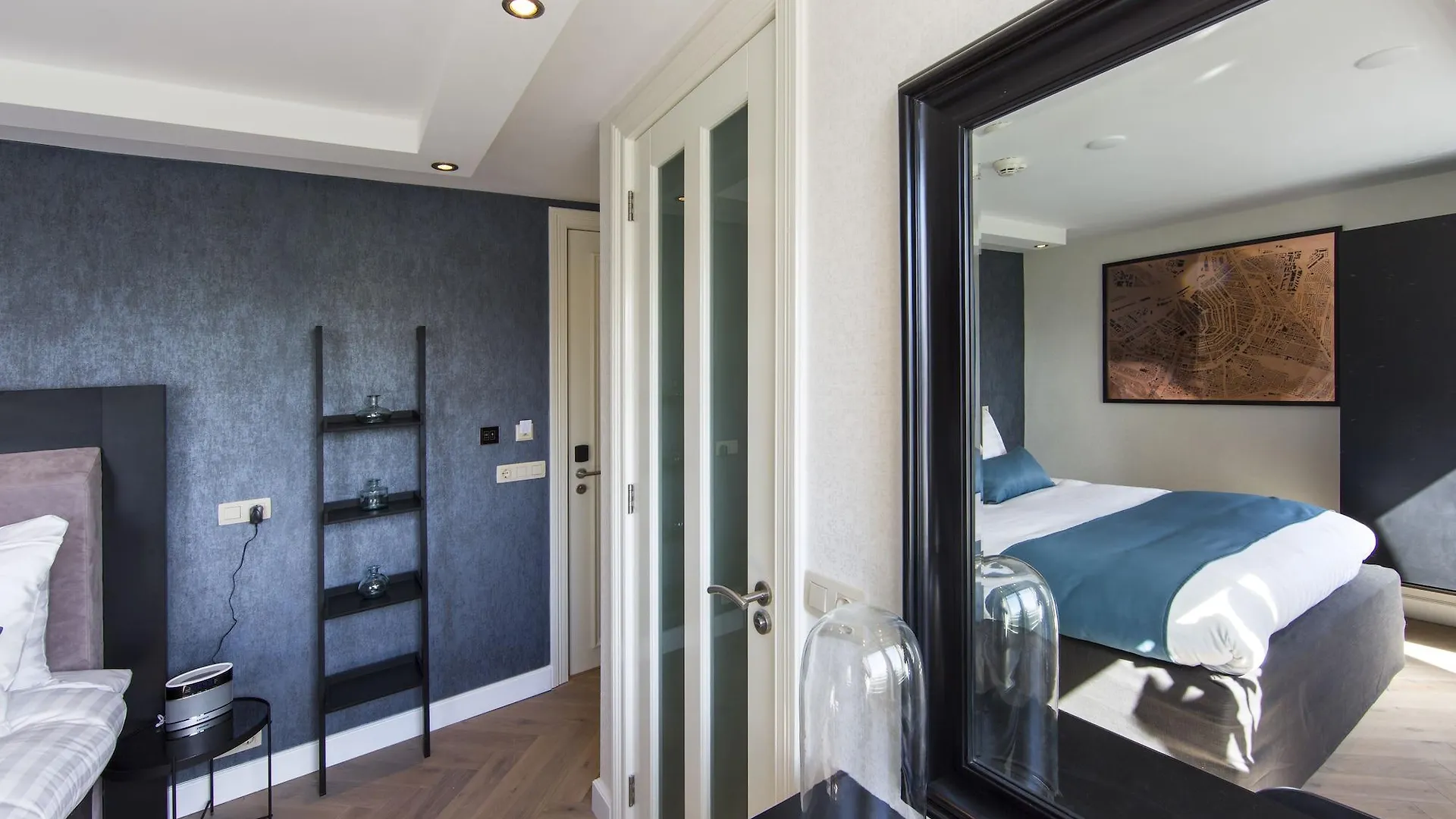 Hotel No. 377 House Amsterdam