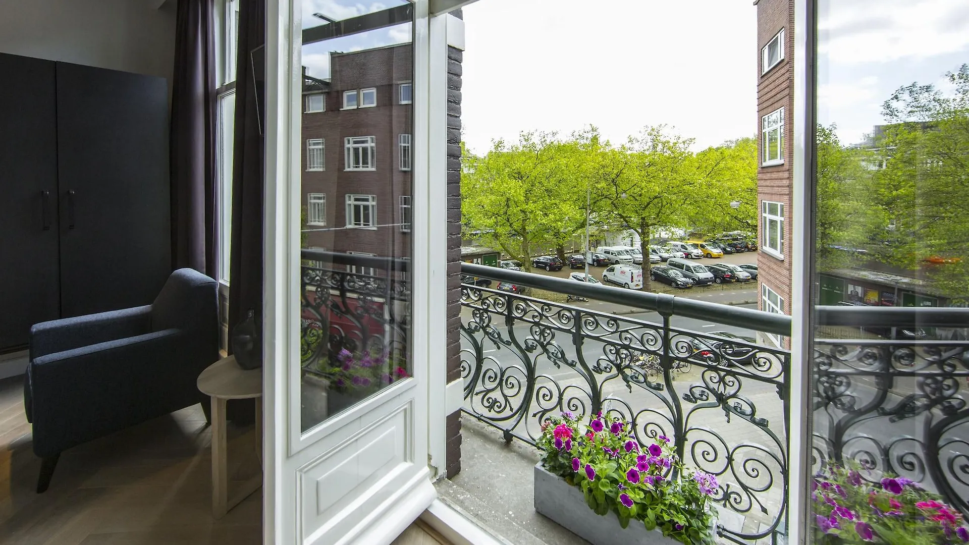Hotel No. 377 House Amsterdam