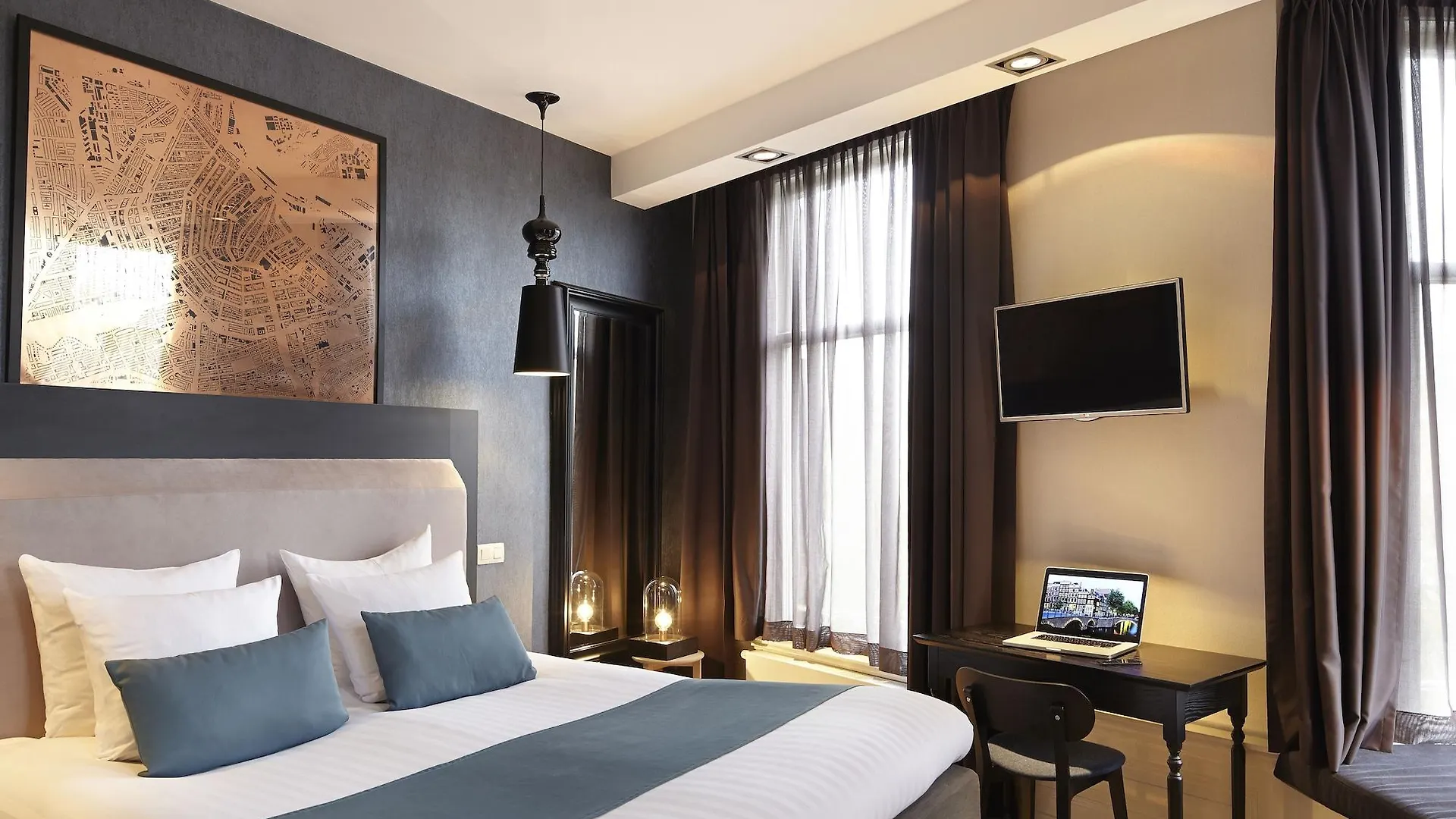 Hotel No. 377 House Amsterdam
